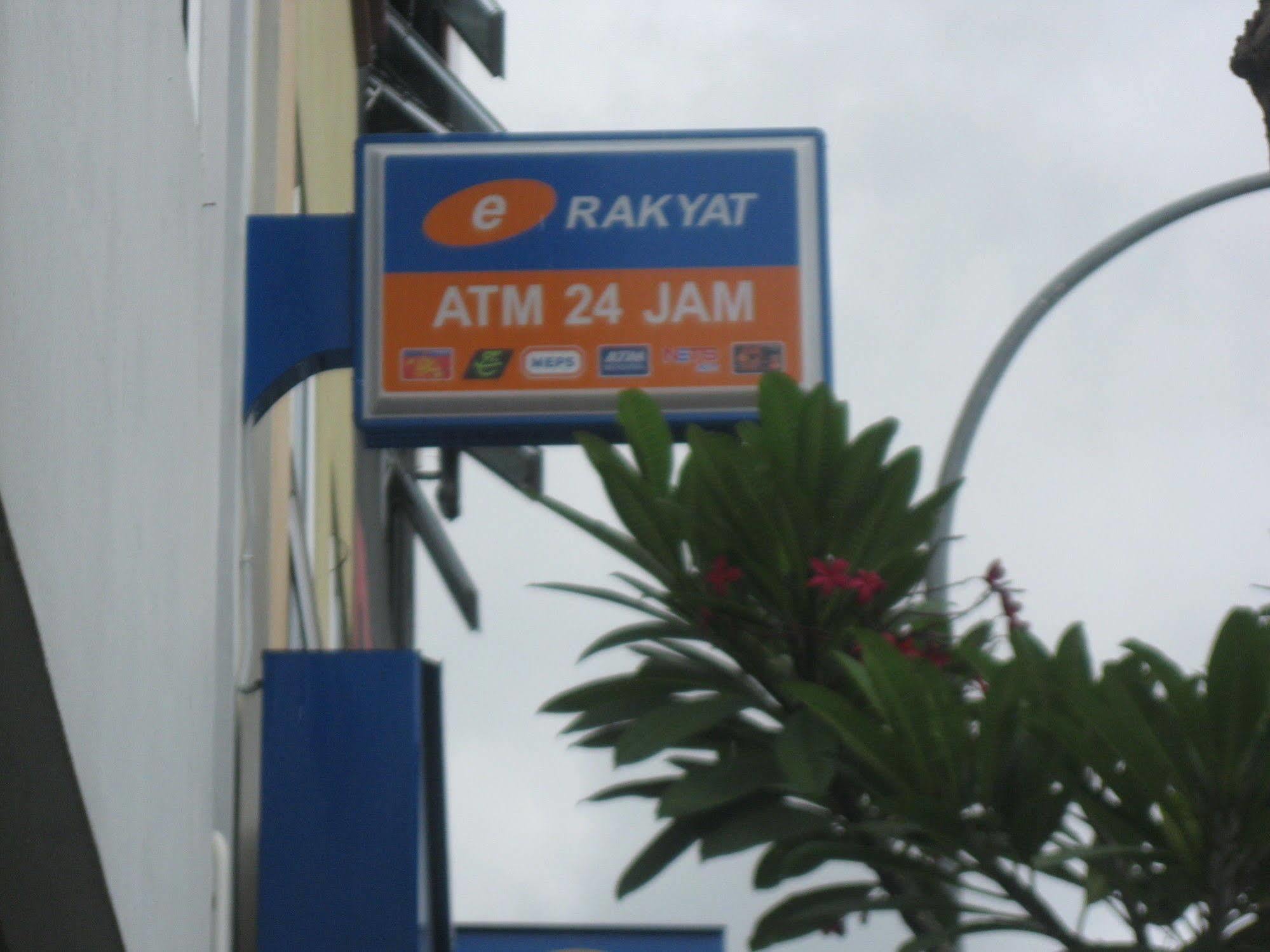 1 Baron Motel Kuah Extérieur photo